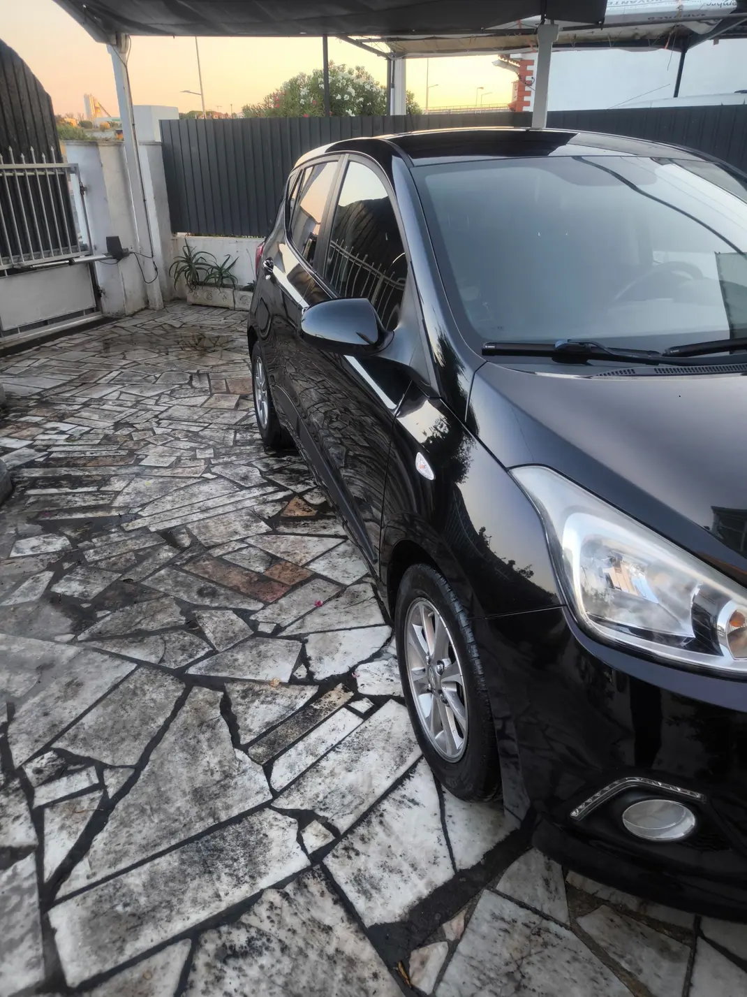 Hyundai i10 2016 - 8990 EUR, 75000 km - 75000km - foto 3 de 14