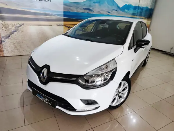 Renault Clio 2019 - 10990 EUR, 99000 km - AUTO.MOTO.pt - 99000km - foto 3 de 24