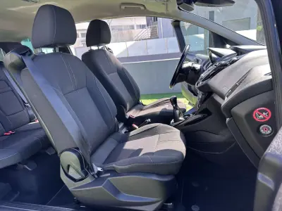 Ford B-Max 2017 - 9900 EUR, 130000 km - AUTO.MOTO.pt - 130000km - foto 34 de 53