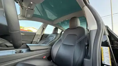 Tesla Model 3 2022 - 31900 EUR, 57000 km - AUTO.MOTO.pt - 57000km - foto 34 de 47