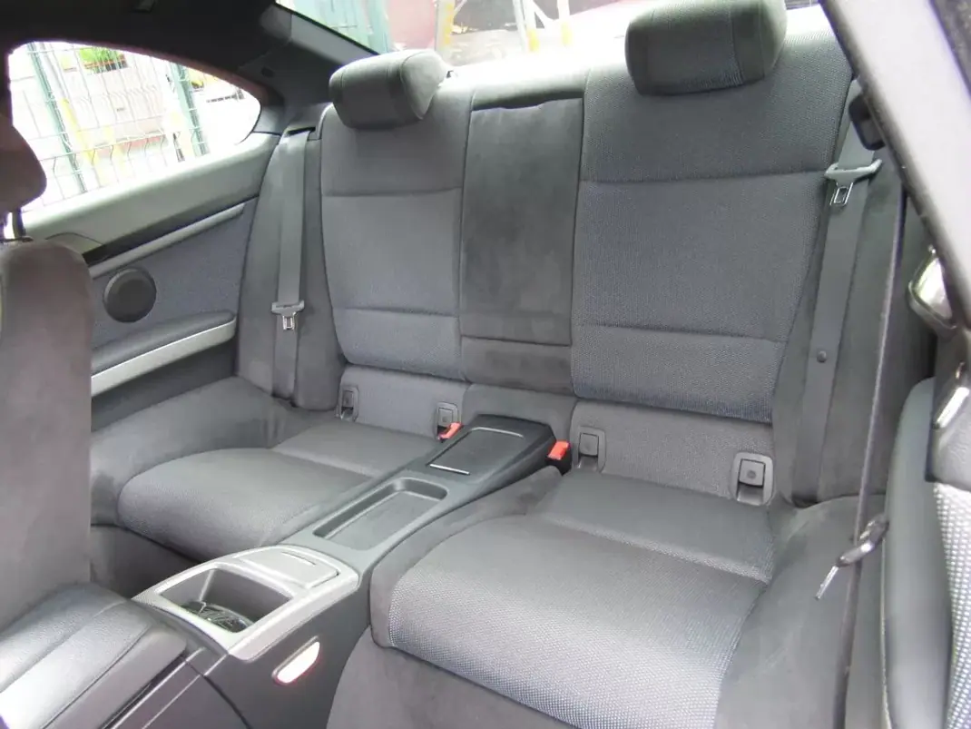 BMW 320 2011 - 16499 EUR, 241020 km - 241020km - foto 11 de 34