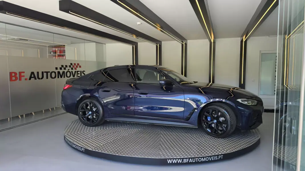 BMW i4 2023 - 38900 EUR, 51175 km - AUTO.MOTO.pt - 51175km - foto 5 de 62