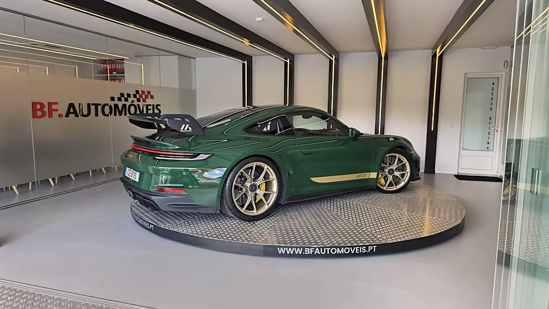 Porsche 992 2021 - 235000 EUR, 15666 km - AUTO.MOTO.pt - 15666km - foto 19 de 61