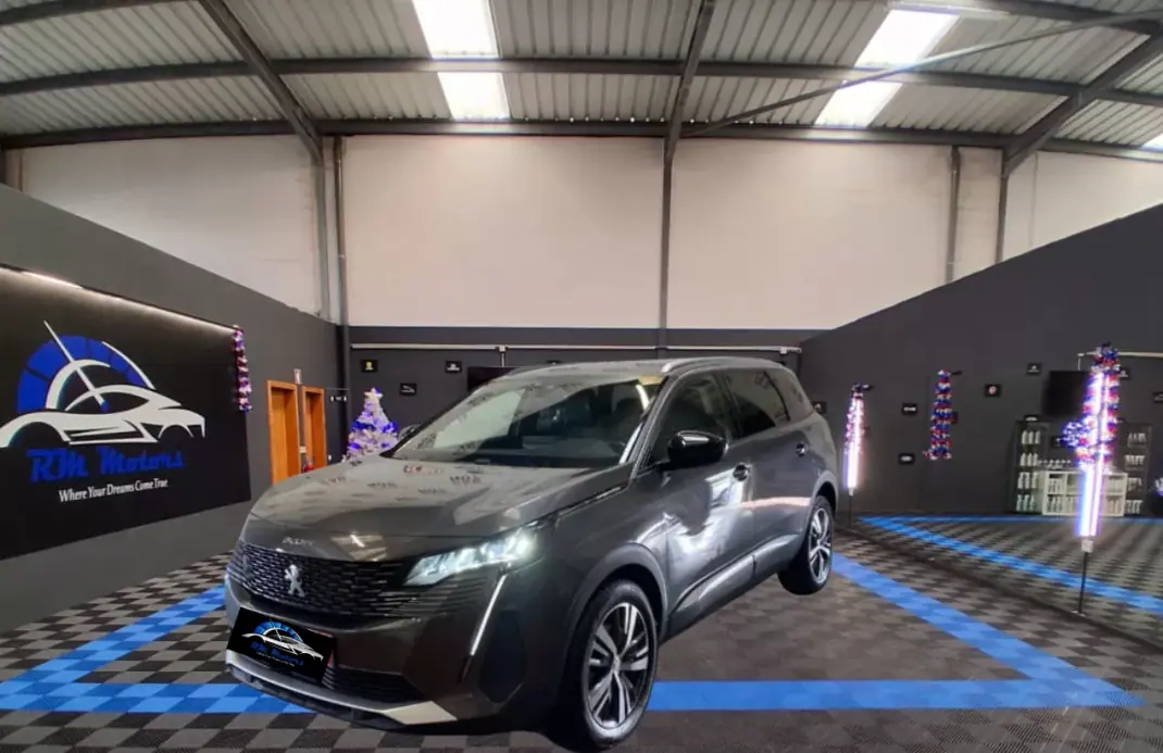Peugeot 5008 2024 - 18990 EUR, 86826 km - AUTO.MOTO.pt - 86826km - foto 1 de 17
