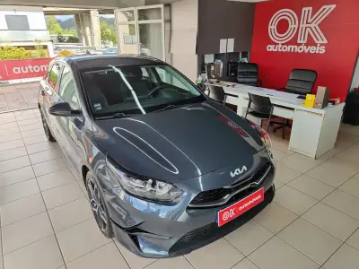 Kia Ceed 2021 - 17350 EUR, 60000 km - AUTO.MOTO.pt - 60000km - foto 2 de 33