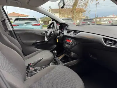 Opel Corsa 2017 - 9500 EUR, 121000 km - AUTO.MOTO.pt - 121000km - foto 12 de 31