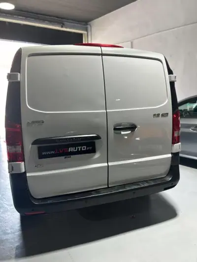Mercedes-Benz Vito 2021 - 18500 EUR, 166000 km - AUTO.MOTO.pt - 166000km - foto 3 de 27