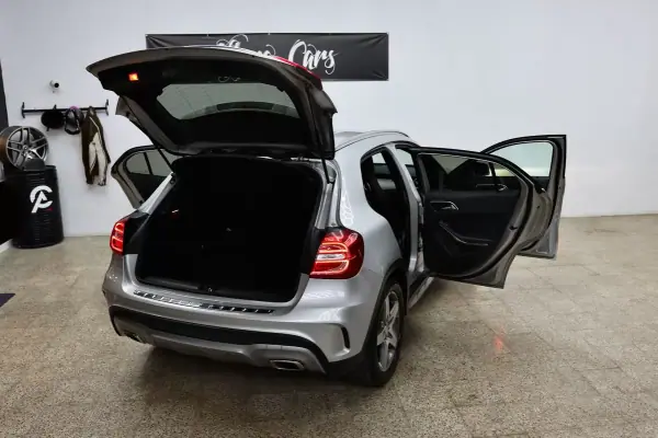 Mercedes-Benz GLA 200 2015 - 22900 EUR, 128425 km - AUTO.MOTO.pt - 128425km - foto 24 de 24