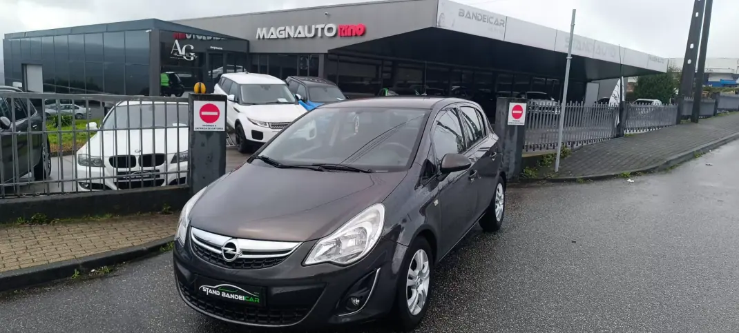 Opel Corsa 2013 - 6500 EUR, 193000 km - AUTO.MOTO.pt - 193000km - foto 1 de 16