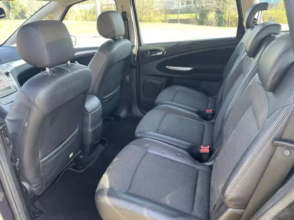 Ford S-Max 2006 - 11500 EUR, 206000 km - AUTO.MOTO.pt - 206000km - foto 6 de 7