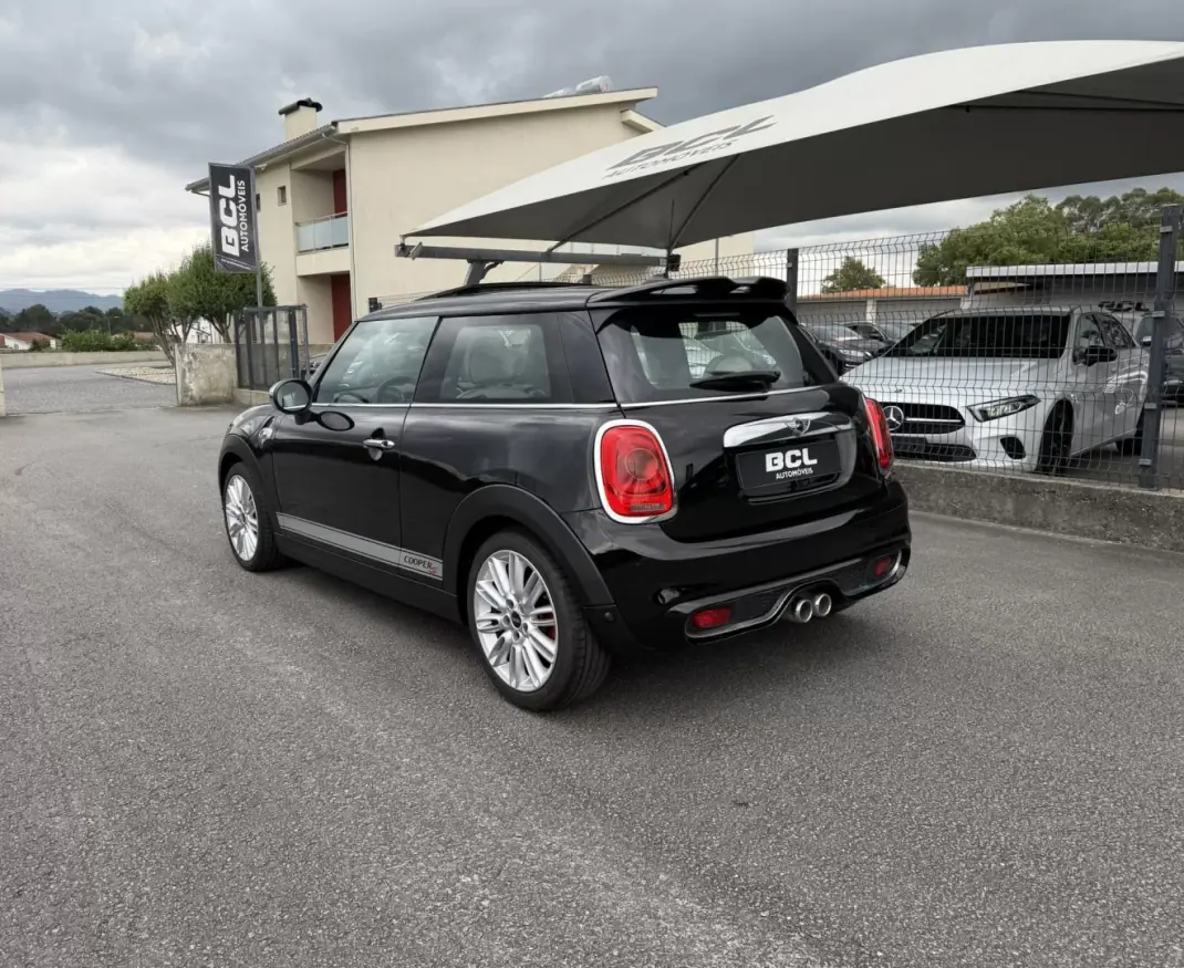 MINI 3 Portas 2016 - 17990 EUR, 130000 km - AUTO.MOTO.pt - 130000km - foto 5 de 30