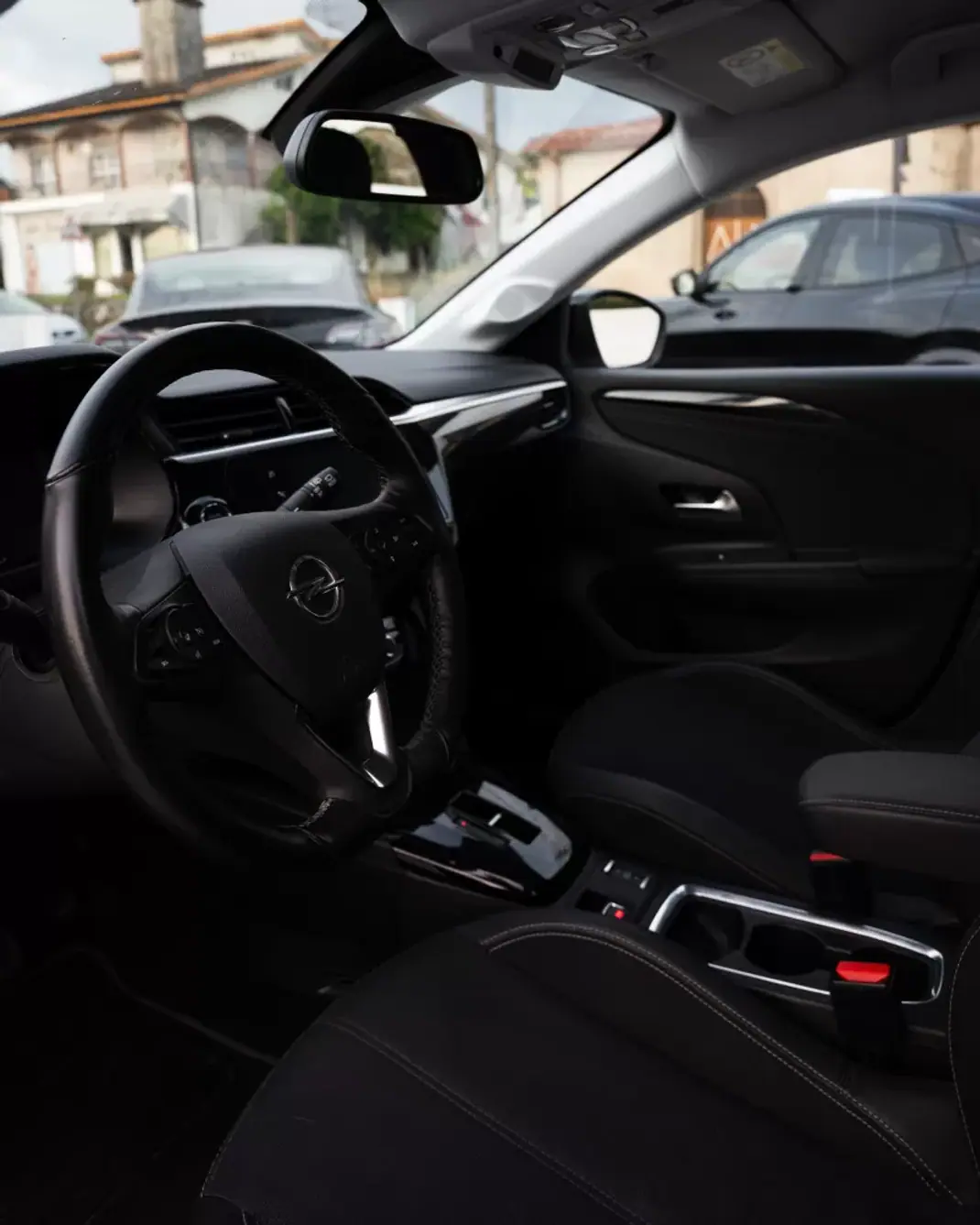 Opel Corsa-e 2022 - 17900 EUR, 69457 km - AUTO.MOTO.pt - 69457km - foto 13 de 32
