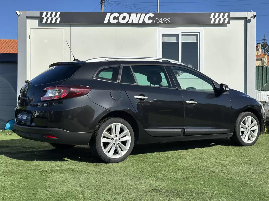 Renault Mégane Sport Tourer 2009 - 6490 EUR, 197500 km - AUTO.MOTO.pt - 197500km - foto 6 de 30