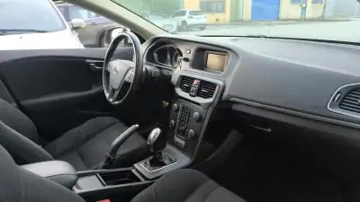 Volvo V40 2013 - 10900 EUR, 190000 km - AUTO.MOTO.pt - 190000km - foto 5 de 22