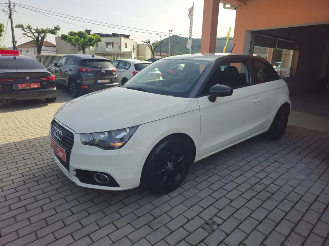 Audi A1 2011 - 8750 EUR, 170600 km - AUTO.MOTO.pt - 170600km - foto 3 de 11