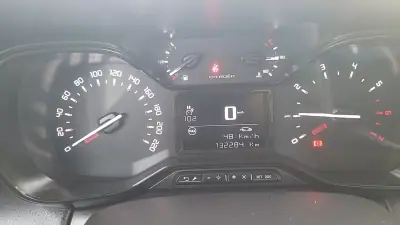 Citroën C3 Aircross 2021 - 12990 EUR, 132284 km - AUTO.MOTO.pt - 132284km - foto 27 de 31