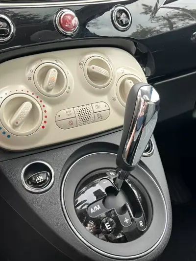 Fiat 500 2018 - 13500 EUR, 40000 km - AUTO.MOTO.pt - 40000km - foto 52 de 78