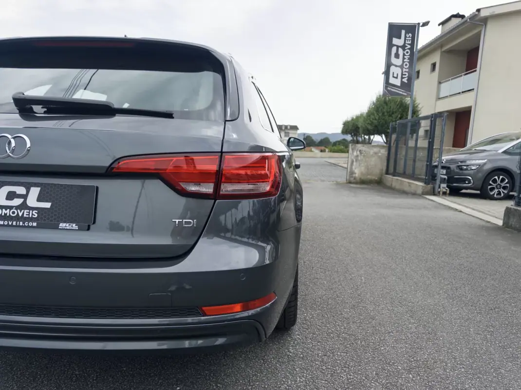 Audi A4 Avant 2016 - 22990 EUR, 153000 km - AUTO.MOTO.pt - 153000km - foto 12 de 47