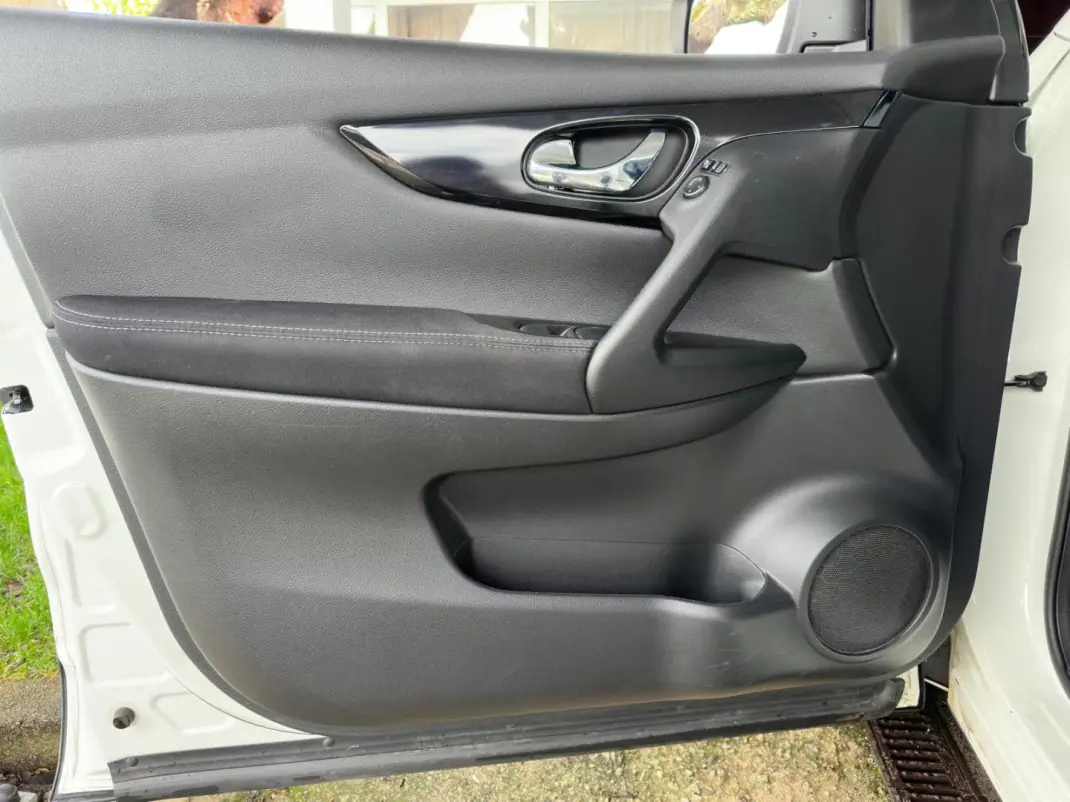 Nissan Qashqai 2014 - 17900 EUR, 167439 km - AUTO.MOTO.pt - 167439km - foto 22 de 28