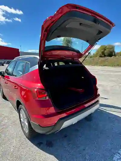 SEAT Arona 2019 - 12500 EUR, 62000 km - AUTO.MOTO.pt - 62000km - foto 4 de 11