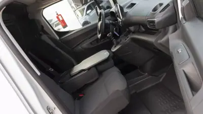 Citroën 2024 - 16450 EUR, 52000 km - AUTO.MOTO.pt - 52000km - foto 12 de 25