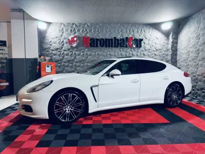Porsche Panamera 2015 - 43990 EUR, 110565 km - AUTO.MOTO.pt - 110565km - foto 14 de 40