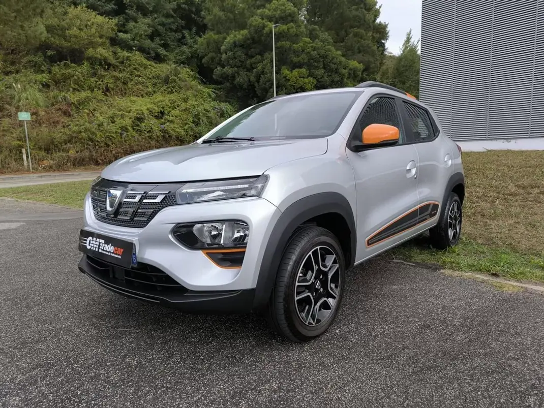 Dacia Spring 2022 - 11499 EUR, 29978 km - AUTO.MOTO.pt - 29978km - foto 1 de 19