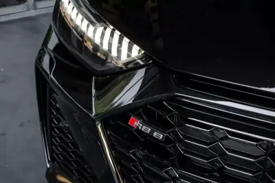 Audi RS6 Avant 2021 - 119000 EUR, 79216 km - AUTO.MOTO.pt - 79216km - foto 6 de 17