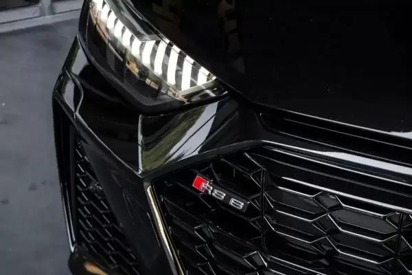 Audi RS6 Avant 2021 - 119000 EUR, 79216 km - AUTO.MOTO.pt - 79216km - foto 6 de 17