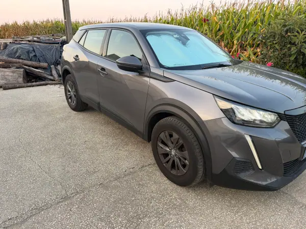 Peugeot 2008 2021 - 15500 EUR, 76783 km - 76783km - foto 3 de 10