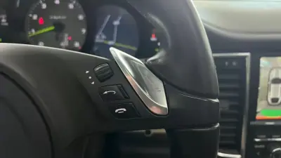 Porsche Panamera 2014 - 45990 EUR, 157000 km - AUTO.MOTO.pt - 157000km - foto 21 de 37