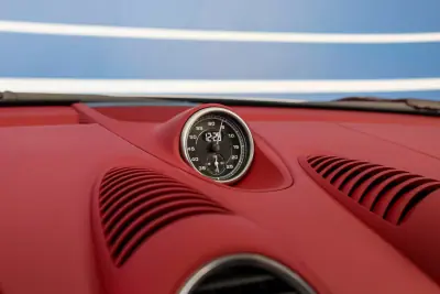 Porsche 718 Spyder 2020 - 130000 EUR, 12396 km - AUTO.MOTO.pt - 12396km - foto 22 de 28