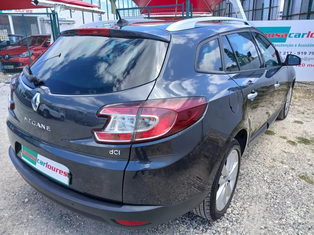 Renault Mégane Sport Tourer 2010 - 6350 EUR, 169329 km - AUTO.MOTO.pt - 169329km - foto 9 de 24