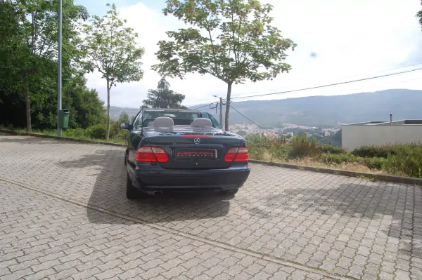 Mercedes-Benz CLK 200 1999 - 11000 EUR, 114500 km - AUTO.MOTO.pt - 114500km - foto 3 de 12