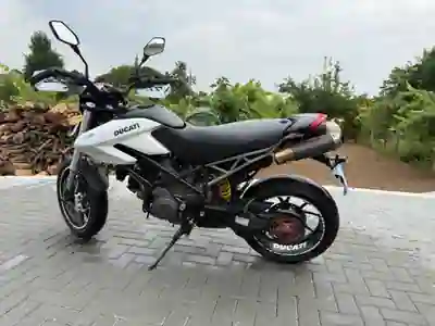 Ducati Hypermotard 796 2012 - 5600 EUR, 20148 km - AUTO.MOTO.pt - 20148km - foto 1 de 9