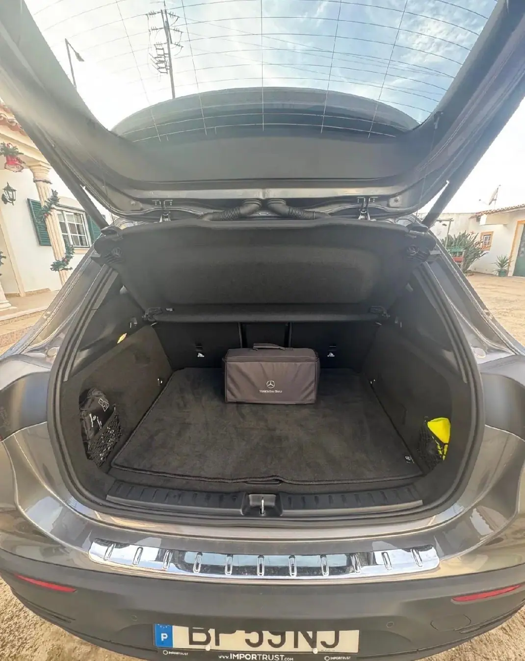 Mercedes-Benz EQA 2023 - 33000 EUR, 51000 km - 51000km - foto 11 de 13