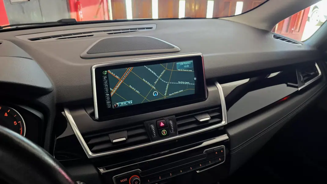 BMW 216 Active Tourer 2017 - 16990 EUR, 118407 km - AUTO.MOTO.pt - 118407km - foto 30 de 72