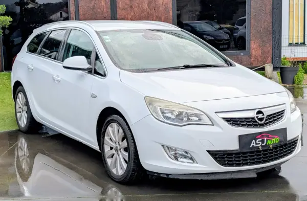 Opel Astra Sports Tourer 2012 - 3900 EUR, 274564 km - AUTO.MOTO.pt - 274564km - foto 4 de 19