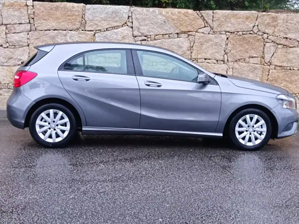 Mercedes-Benz A 180 2013 - 13900 EUR, 169500 km - AUTO.MOTO.pt - 169500km - foto 3 de 13