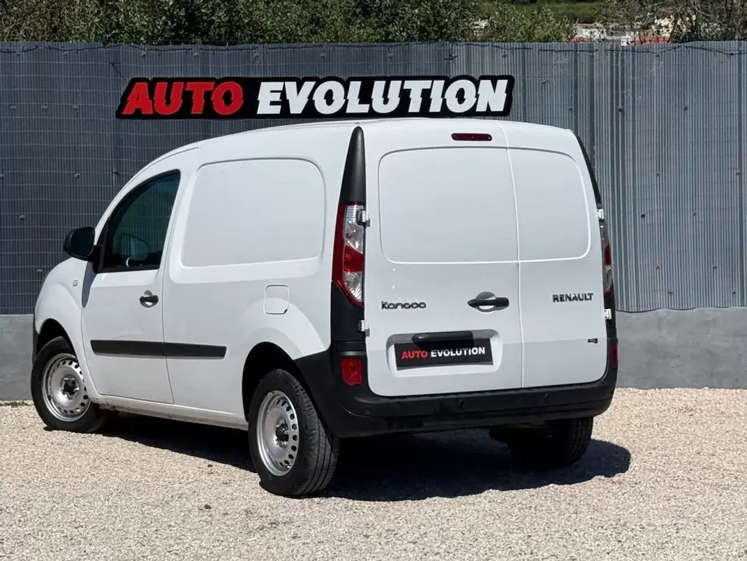 Renault KANGOO 1.5DCI 3L C/IVA 2019 - 9990 EUR, 175000 km - AUTO.MOTO.pt - 175000km - foto 3 de 17
