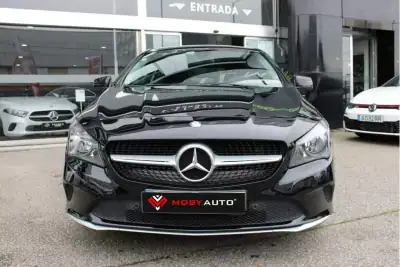 Mercedes-Benz CLA 180 2016 - 15990 EUR, 215975 km - AUTO.MOTO.pt - 215975km - foto 17 de 18