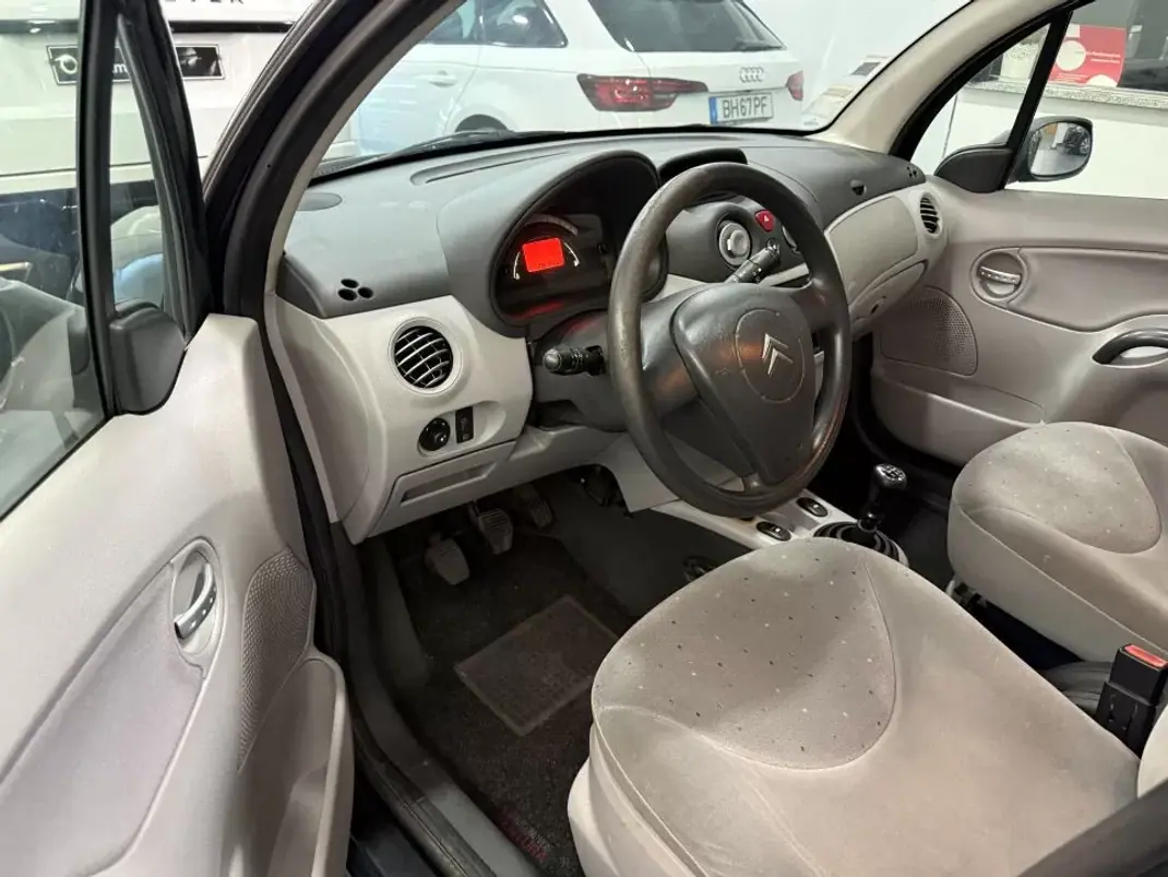 Citroën C3 2002 - 2450 EUR, 174144 km - AUTO.MOTO.pt - 174144km - foto 5 de 16