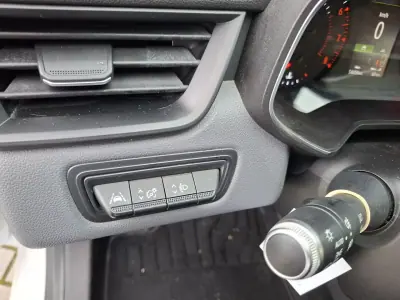 Renault Clio 2020 - 13250 EUR, 54500 km - AUTO.MOTO.pt - 54500km - foto 18 de 25