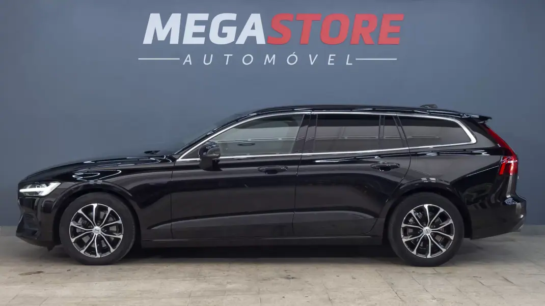 Volvo V60 2021 - 26900 EUR, 99000 km - AUTO.MOTO.pt - 99000km - foto 4 de 36
