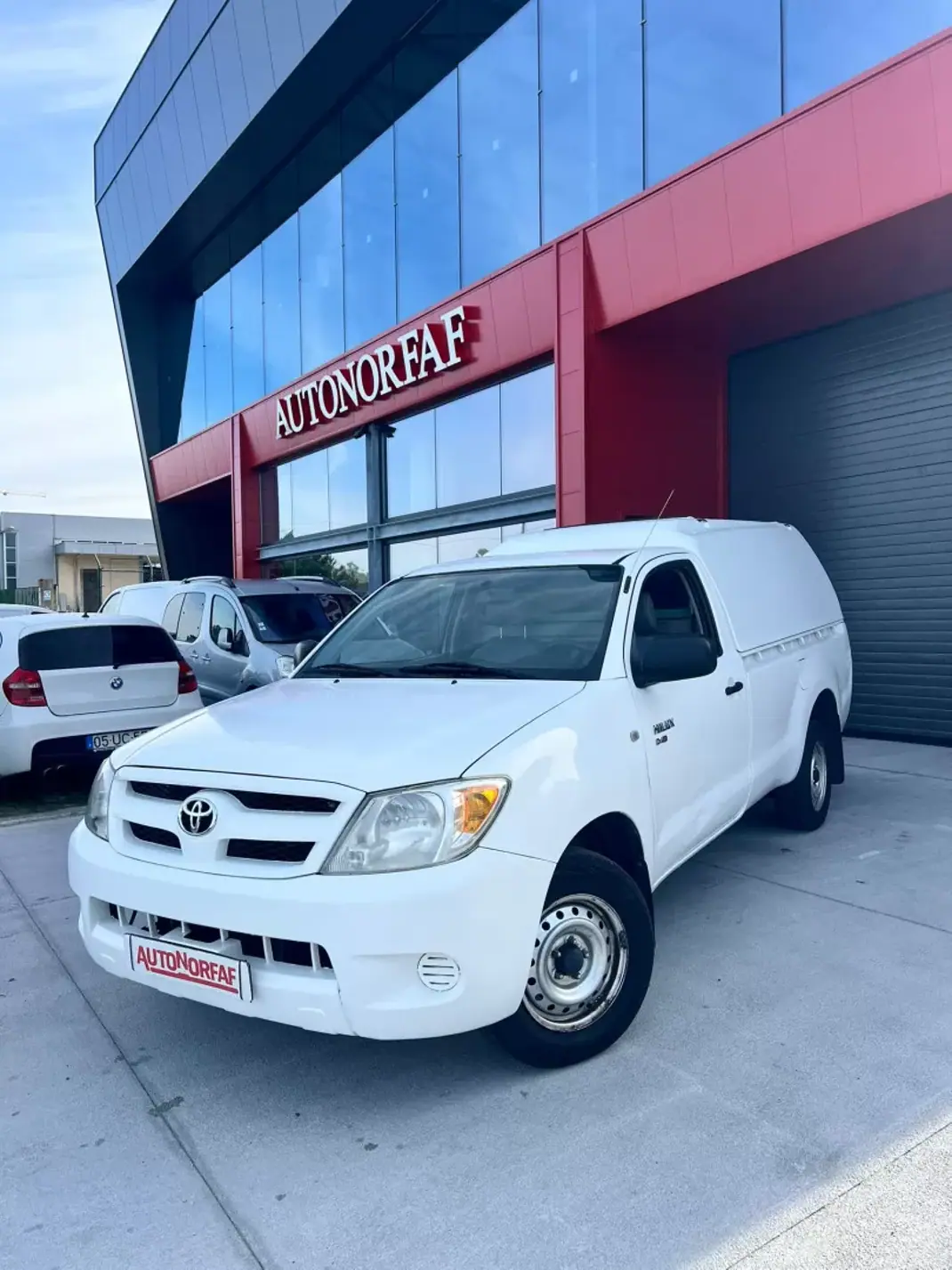 Toyota Hilux 2006 - 16500 EUR, 173266 km - AUTO.MOTO.pt - 173266km - foto 1 de 18