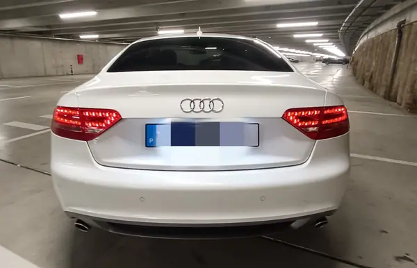 Audi A5 2010 - 15750 EUR, 276000 km - AUTO.MOTO.pt - 276000km - foto 5 de 19