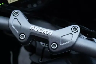 Ducati Multistrada 1000 DS 2019 - 12999 EUR, 52302 km - AUTO.MOTO.pt - 52302km - foto 6 de 20