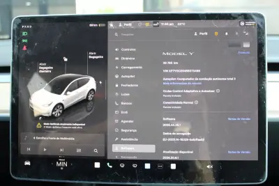 Tesla Model Y 2024 - 35900 EUR, 38745 km - 38745km - foto 18 de 38
