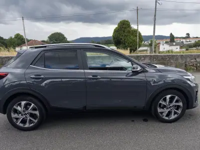Kia Stonic 2022 - 16990 EUR, 83000 km - AUTO.MOTO.pt - 83000km - foto 8 de 42