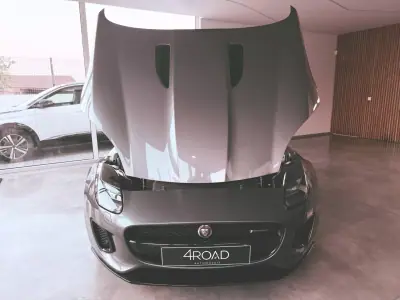 Jaguar F-Type 2018 - 46000 EUR, 64300 km - AUTO.MOTO.pt - 64300km - foto 39 de 135